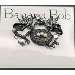 Banana Bob Bird’s Nest Faux Pearls Rhinestones Brooch Vintage